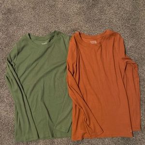 2 basic ribbed long sleeve shirts